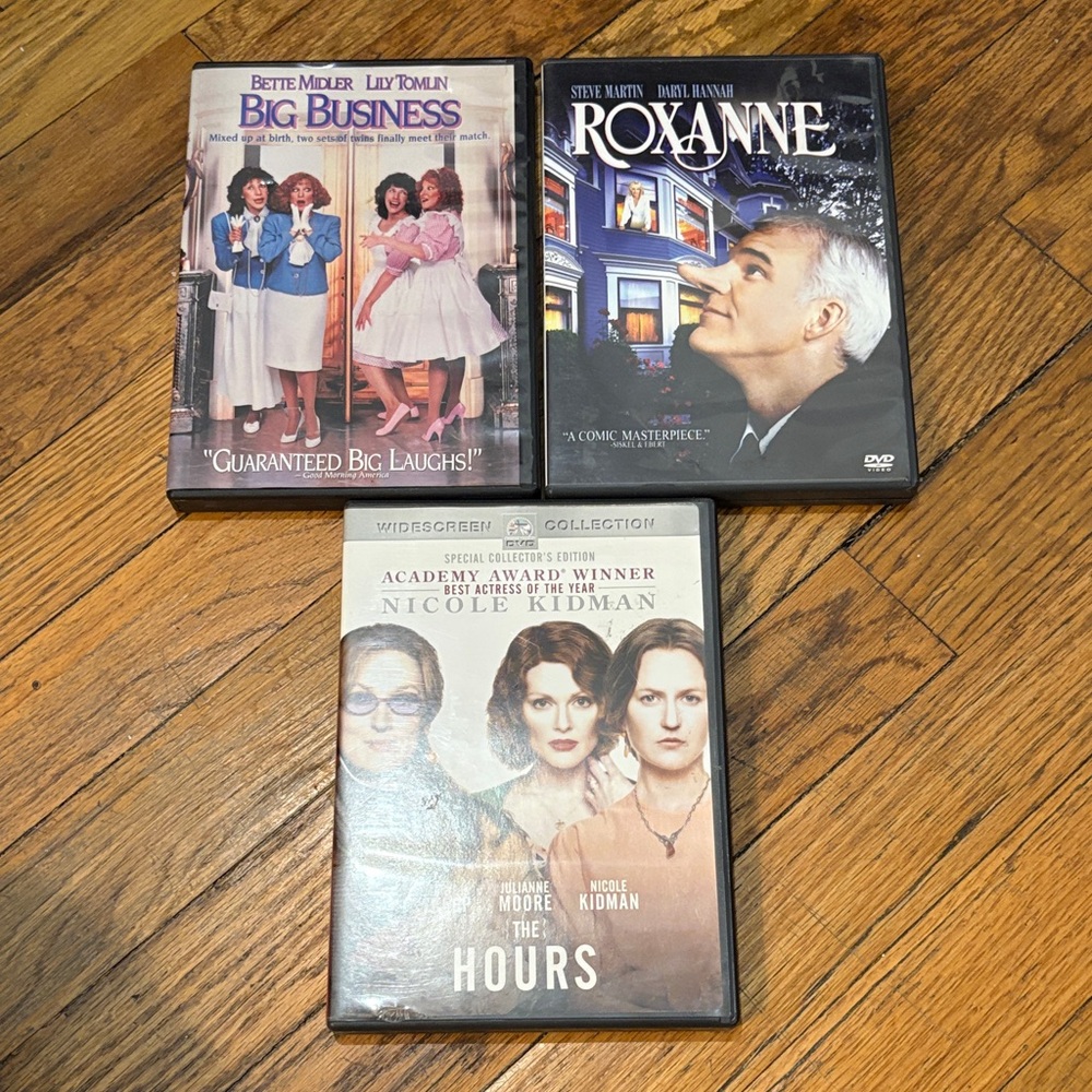 🎬🎞️Set of 3 Classic Movie DVDs Roxanne Big Business Bette Midler The Hours